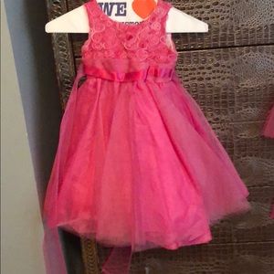 Girls pink dresses